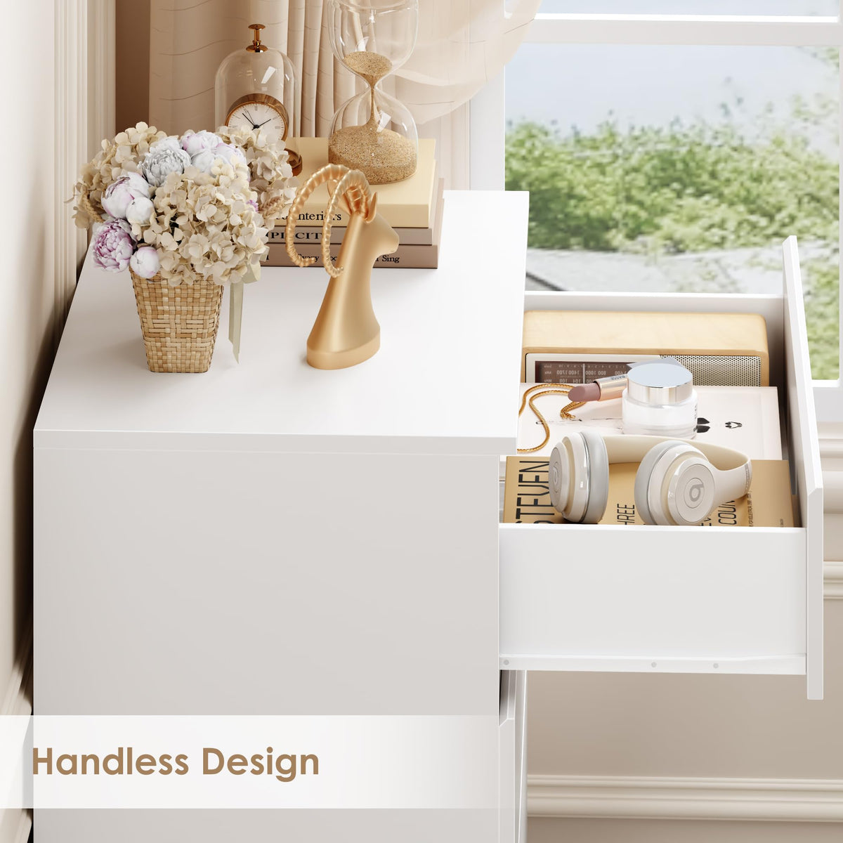 White Dresser C7570