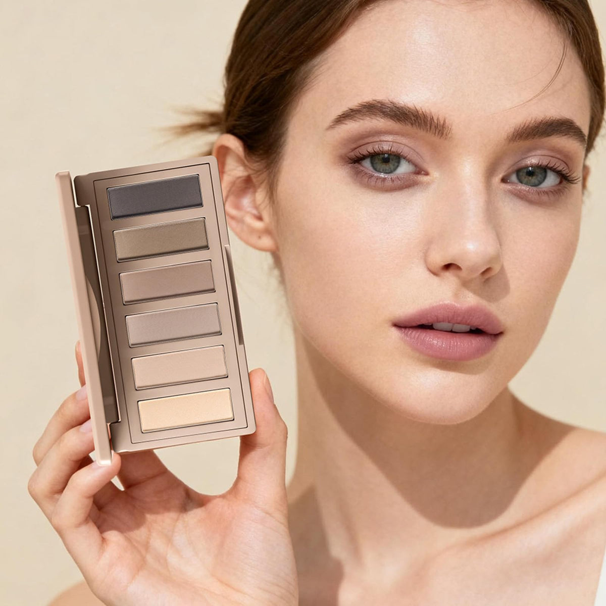 Matte Neutral Mini Eyeshadow Palette with Brush X7041