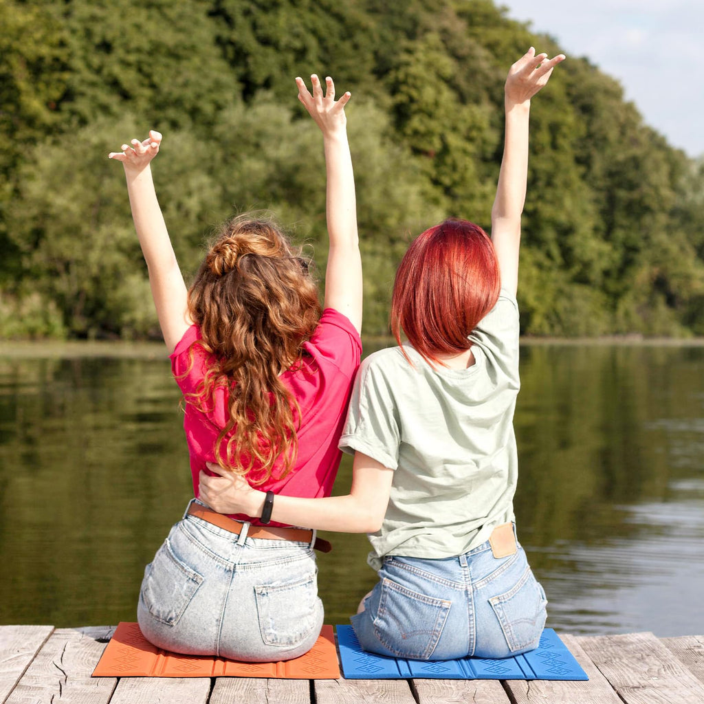 2 Pcs 15x11 Inch Foldable Waterproof Camping Seat Cushion Q1930