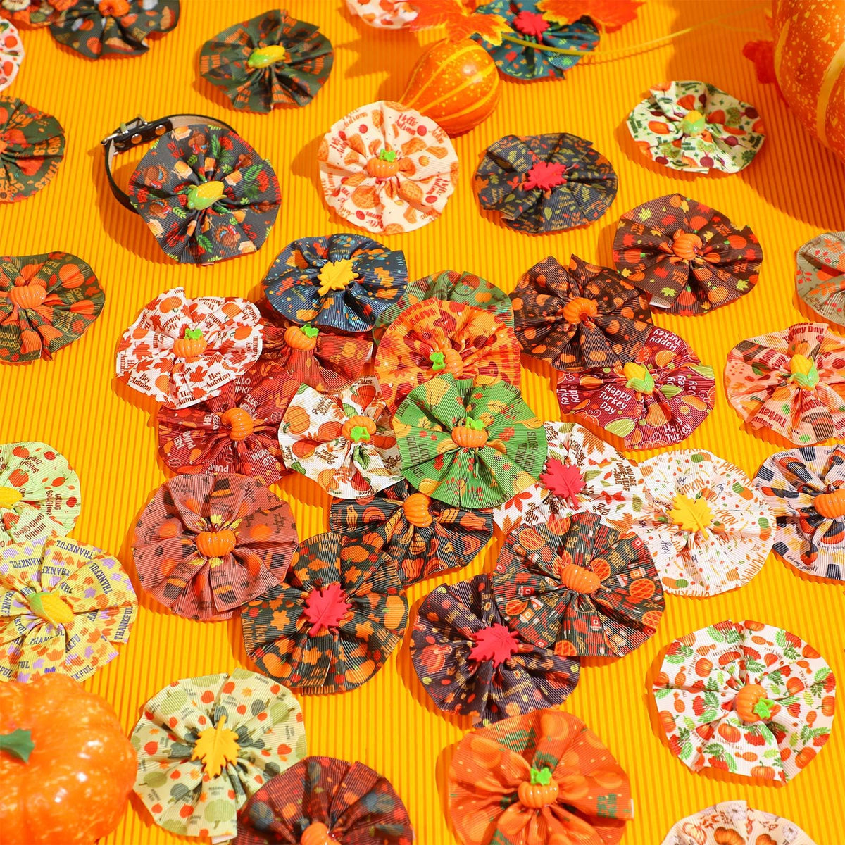 100 Pcs Dog Collar Flower Bows E3756